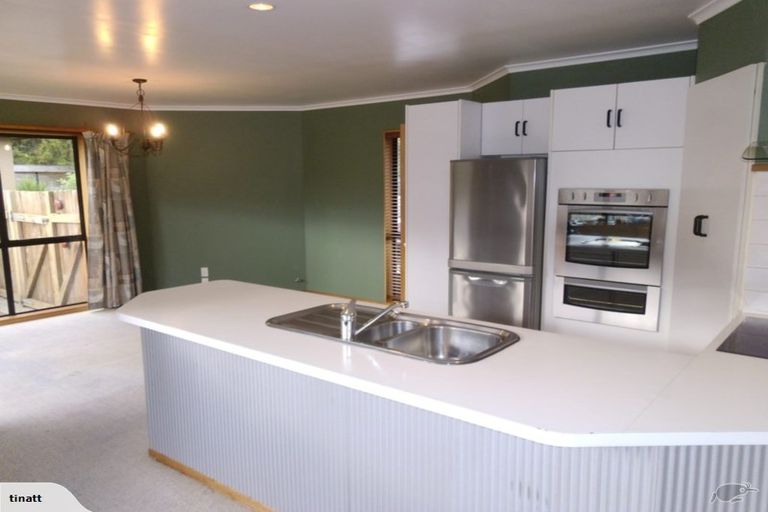 Photo of property in 3 Pahiatua Street, Hokowhitu, Palmerston North, 4410