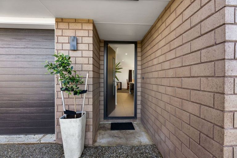 Photo of property in 18 Kens Lane, Sawyers Bay, Port Chalmers, 9023