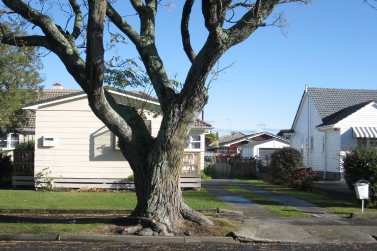 Photo of property in 11 Barker Road, Marewa, Napier, 4110