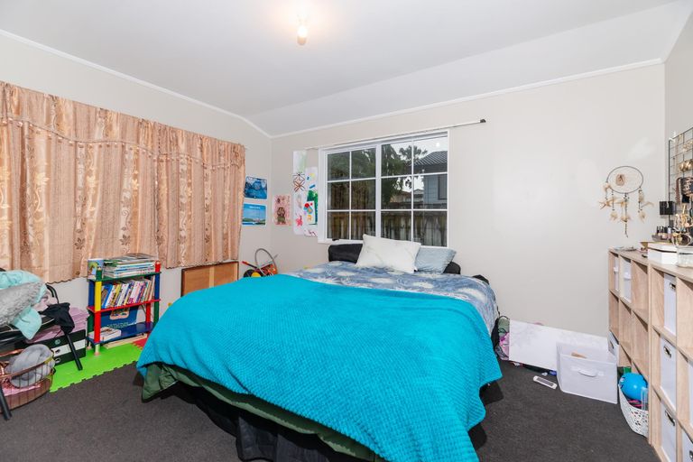 Photo of property in 2/78 Palmers Road, Clendon Park, Auckland, 2103