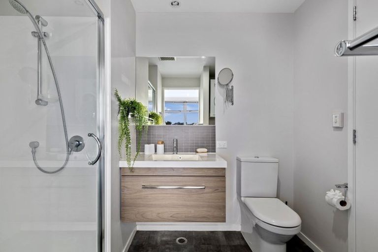 Photo of property in Norfolk Apartments, 201/19 Bute Road, Browns Bay, Auckland, 0630