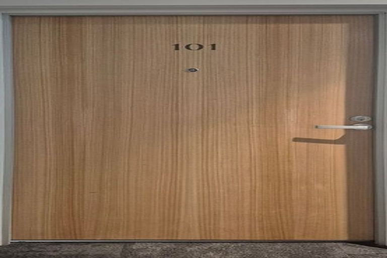 Photo of property in Unit 101, Level 1, 101/14 Laings Road, Hutt Central, Lower Hutt, 5010