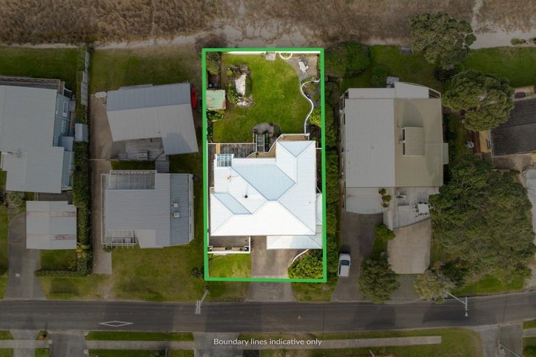 Photo of property in 112 Tangaroa Road, Whangamata, 3620