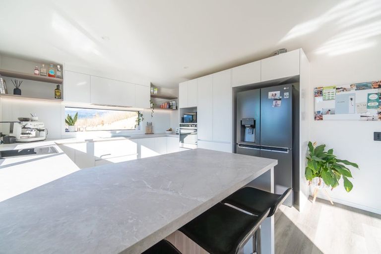 Photo of property in 64 Golf Road, Wakefield, 7025