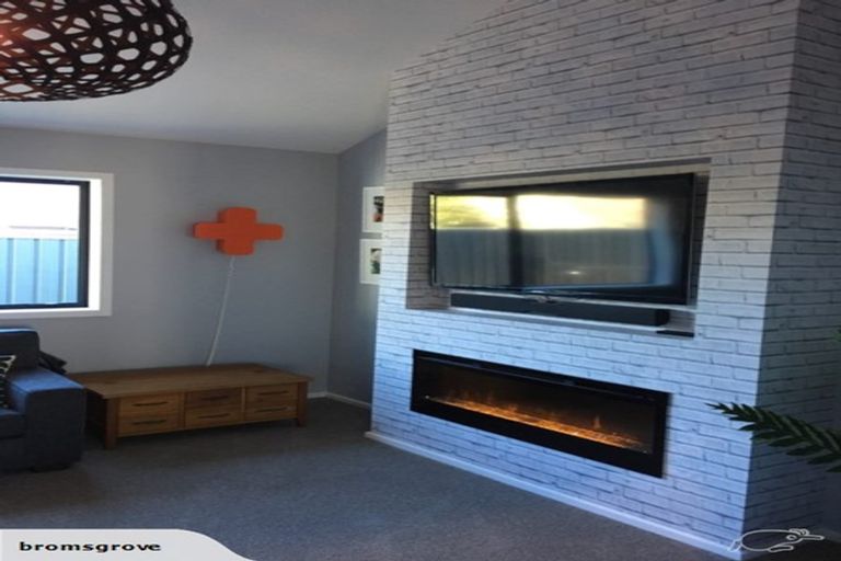 Photo of property in 56 Whakatomo Place, Havelock North, 4130