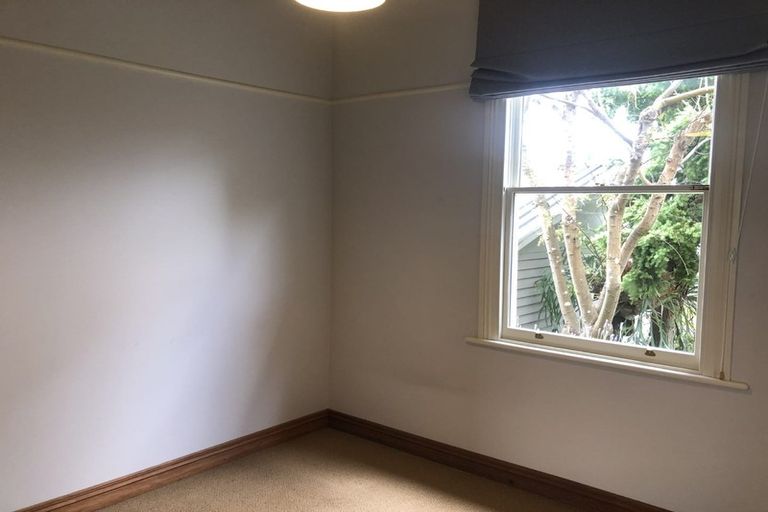 Photo of property in 31 Forest Lake Road, Forest Lake, Hamilton, 3200