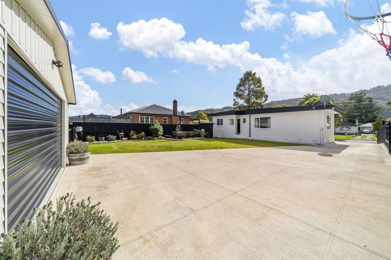 Photo of property in 6 Hudson Avenue, Ebdentown, Upper Hutt, 5018