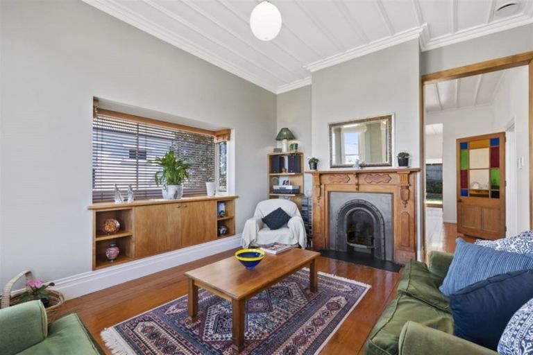 Photo of property in 5 St Aubyn Street, Devonport, Auckland, 0624