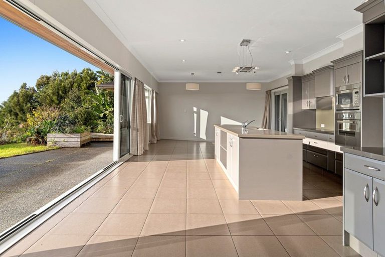 Photo of property in 118 Capamagian Drive, Athenree, Katikati, 3177