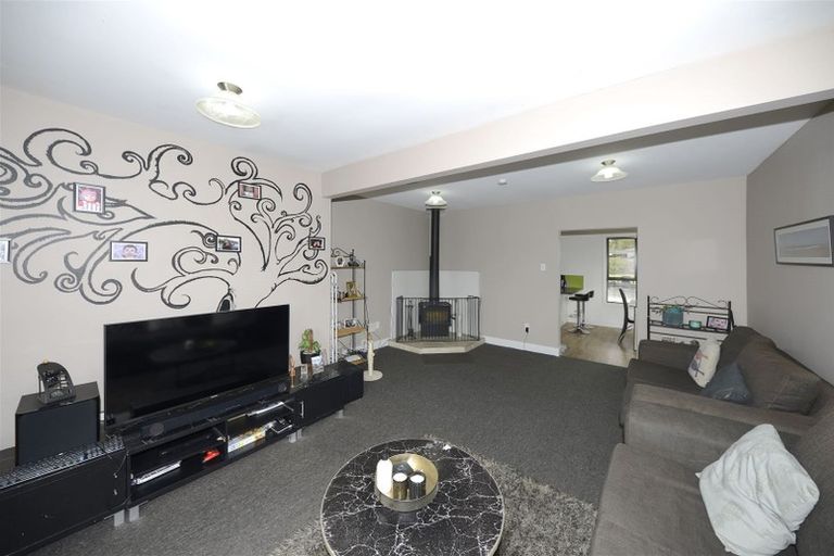 Photo of property in 76 Cuffs Road, Wainoni, Christchurch, 8061