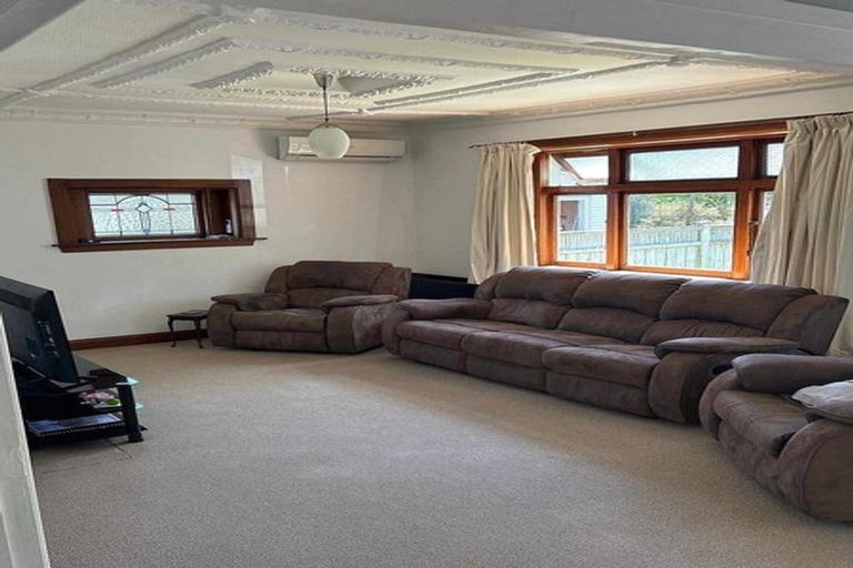 Photo of property in 36 South Street, West End, Palmerston North, 4410