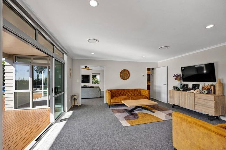 Photo of property in 9a Dolphin Parade, Bell Block, New Plymouth, 4312