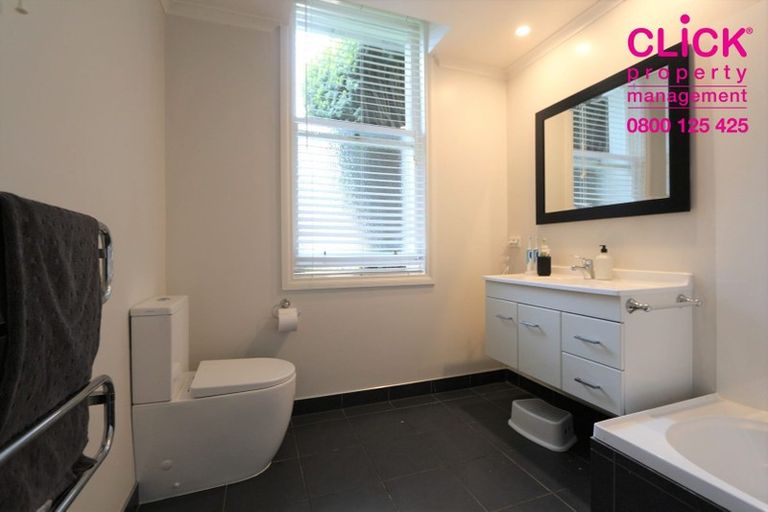 Photo of property in 34 Bayfield Road, Andersons Bay, Dunedin, 9013