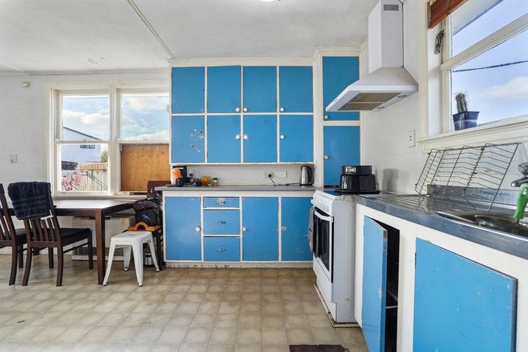 Photo of property in 8 Lee Place, Bader, Hamilton, 3206