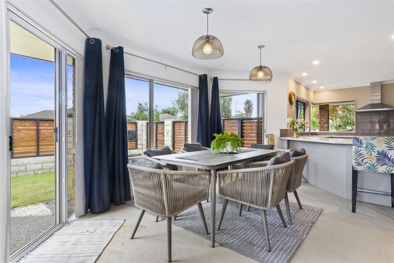 Photo of property in 30 Gibson Place, Papamoa Beach, Papamoa, 3118