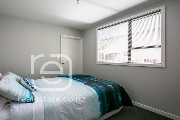 Photo of property in 75 Milton Road, Bluff Hill, Napier, 4110