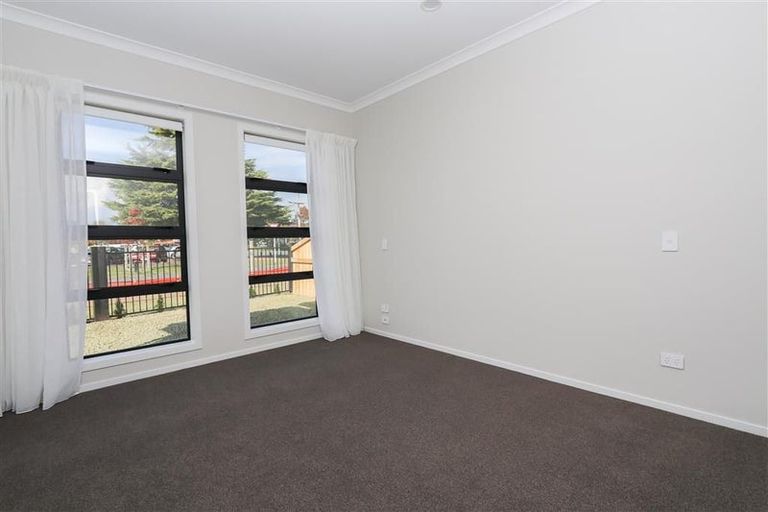 Photo of property in 1/2 Lambert Court, Glenview, Hamilton, 3206