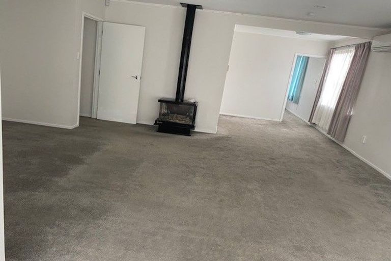 Photo of property in 40 Rodney Street, Howick, Auckland, 2014