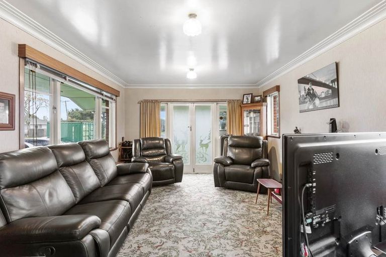 Photo of property in 49 Cosgrave Road, Papakura, 2110