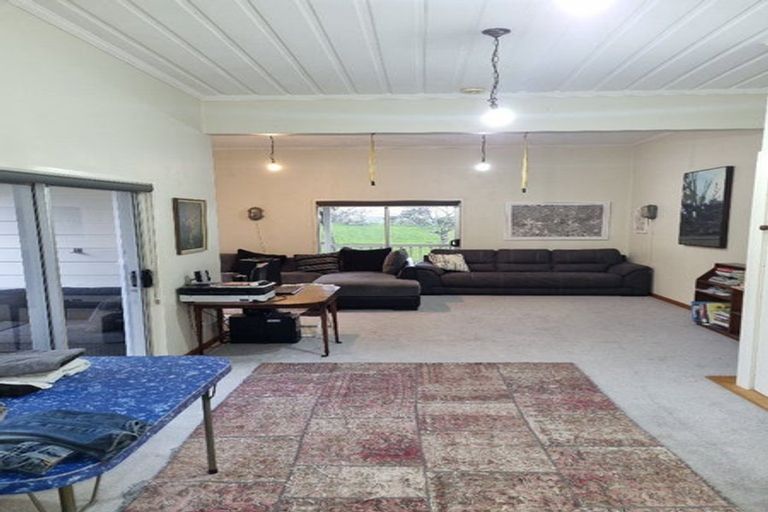 Photo of property in 27 Parrs Road, Hurworth, New Plymouth, 4371