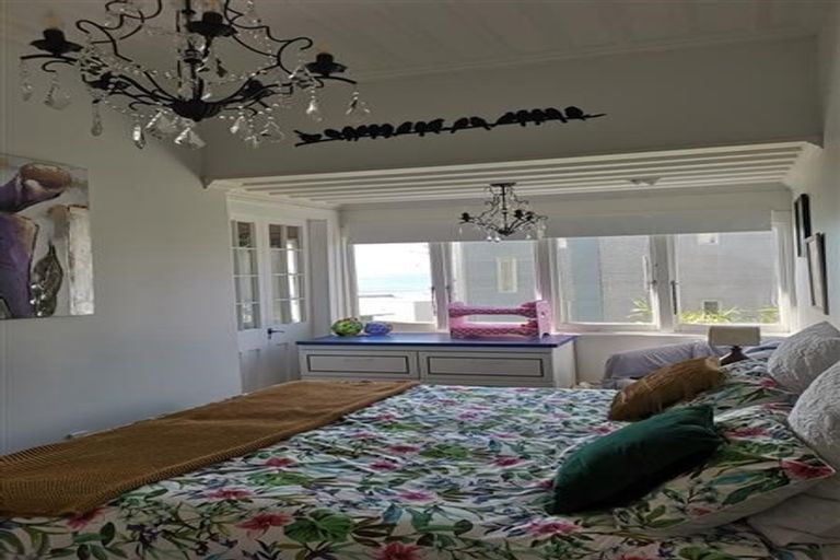 Photo of property in 6 Seaview Terrace, Bluff Hill, Napier, 4110