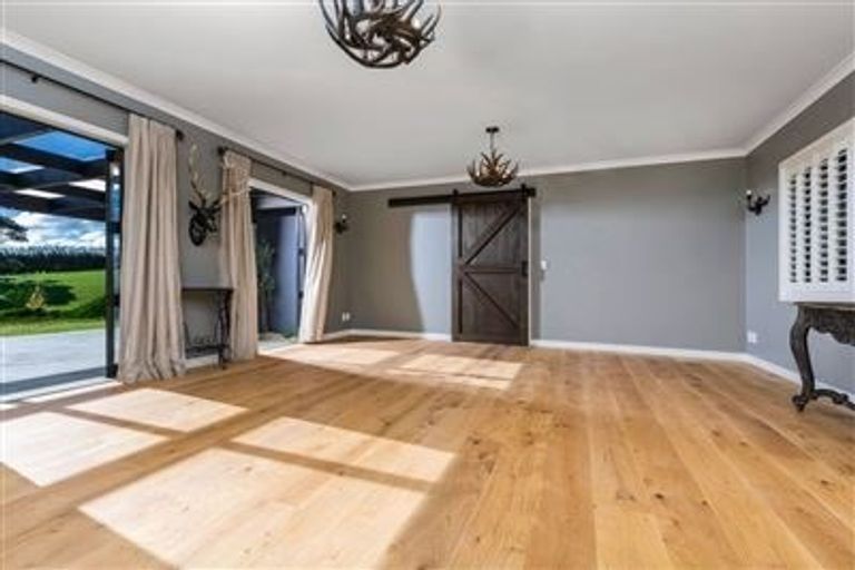 Photo of property in 20 Myra Evelyn Grove, Dairy Flat, Albany, 0792