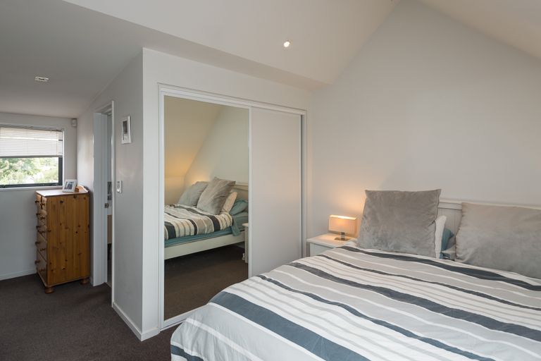 Photo of property in 9/20 North Avon Road, Richmond, Christchurch, 8013