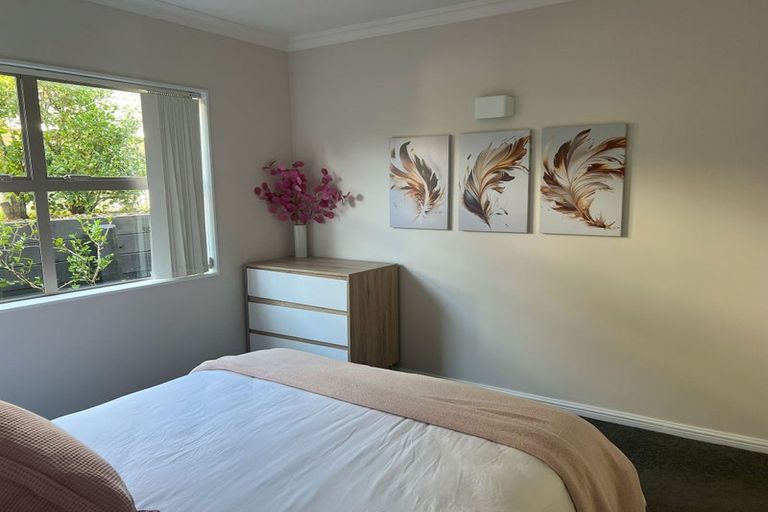 Photo of property in 88 San Marino Drive West, Henderson, Auckland, 0612