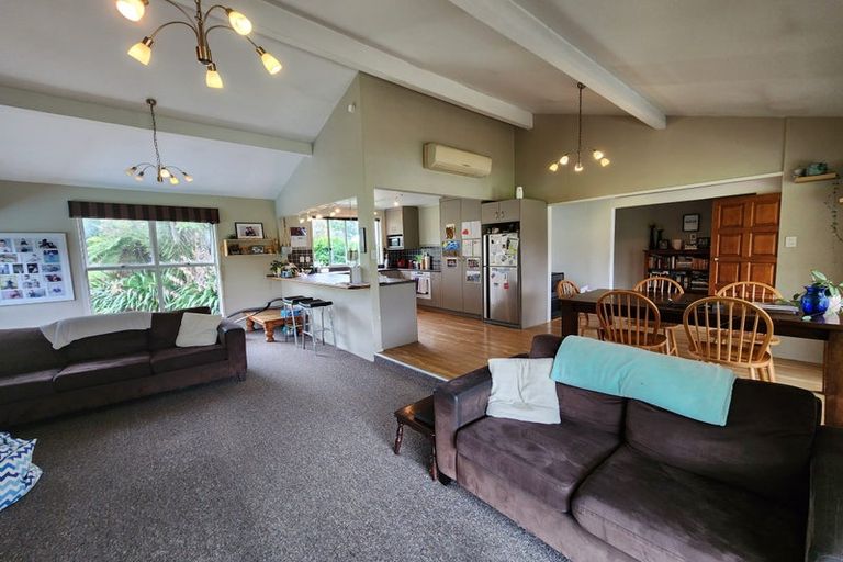 Photo of property in 115 Ross Street, Pirongia, 3802