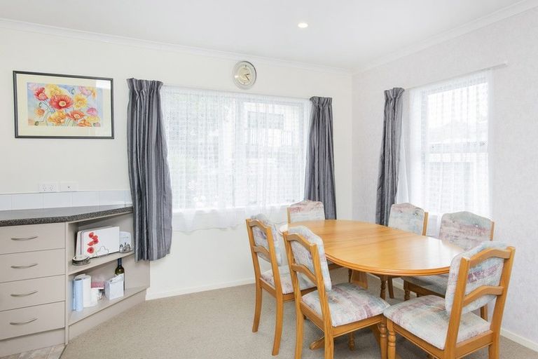 Photo of property in 8a Loisel Street, Riverdale, Gisborne, 4010