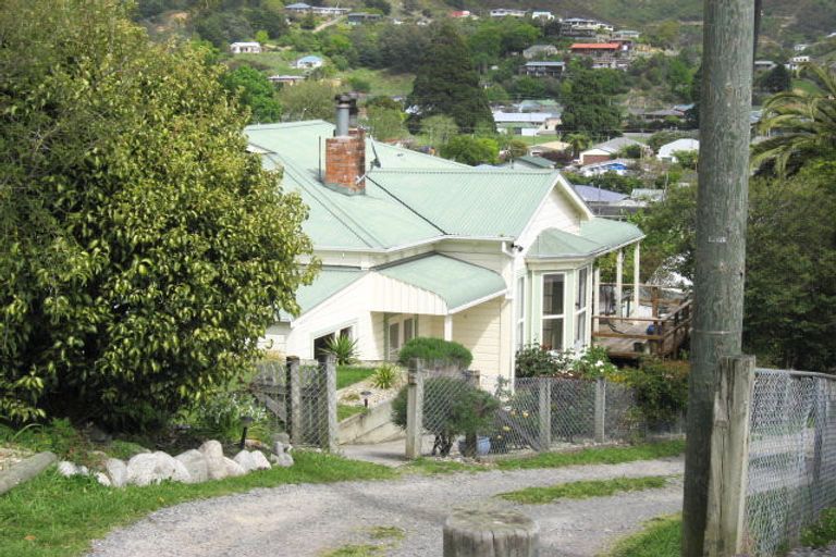 Photo of property in 125 Wellington Street, Picton, 7220