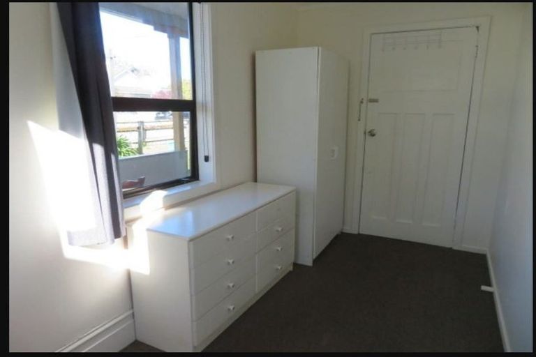 Photo of property in 35 Bay Street, Petone, Lower Hutt, 5012