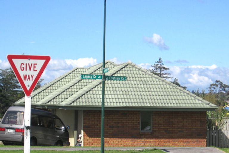 Photo of property in 5 Legacy Drive, Henderson, Auckland, 0612