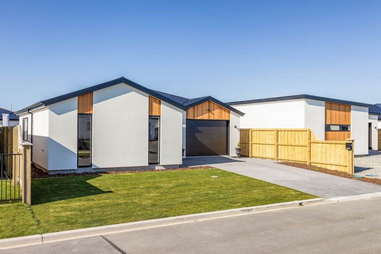 Photo of property in 12 Pakohe Street, Pegasus, 7612