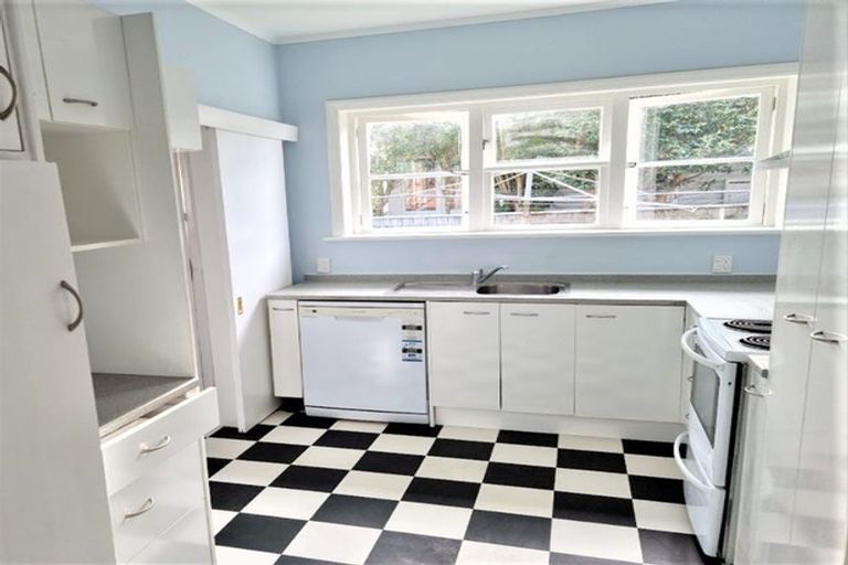 Photo of property in 53 Boulcott Street, Boulcott, Lower Hutt, 5010