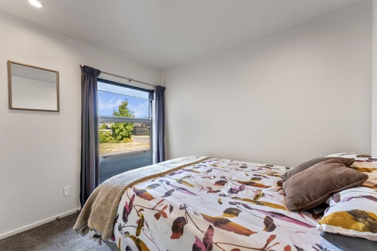 Photo of property in 73 Montgomery Crescent, Kinloch, Taupo, 3377