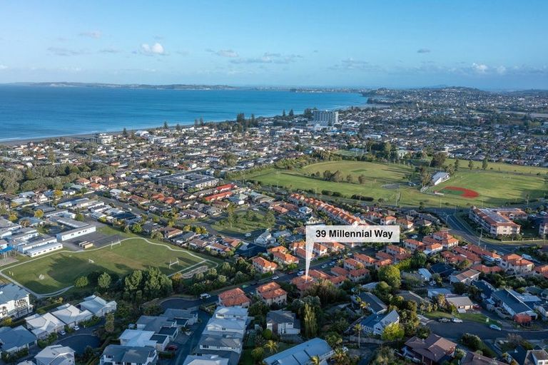Photo of property in 39 Millennial Way, Orewa, 0931