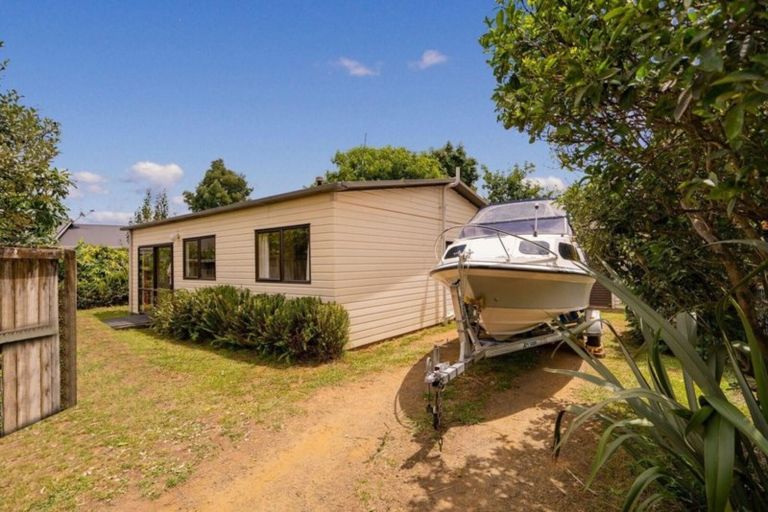 Photo of property in 20b Nicholas Avenue, Whitianga, 3510