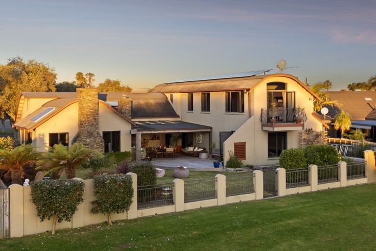 Photo of property in 38 Sovereign Drive, Papamoa Beach, Papamoa, 3118