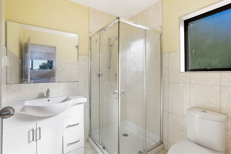 Photo of property in 316 Triangle Road, Massey, Auckland, 0614