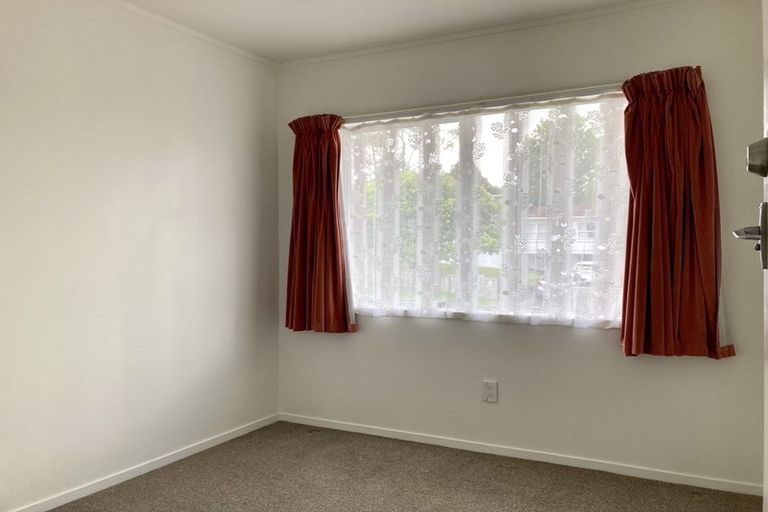 Photo of property in 17 Camrose Place, Glenfield, Auckland, 0629