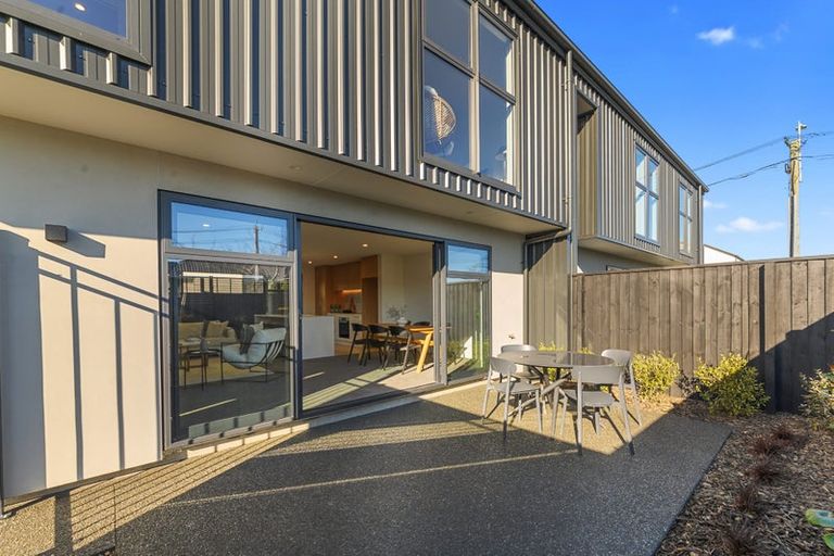 Photo of property in 1/2 Allard Street, Edgeware, Christchurch, 8013