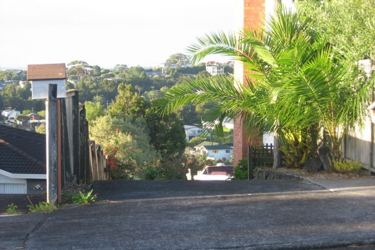 Photo of property in 2/19 Monarch Avenue, Hillcrest, Auckland, 0627