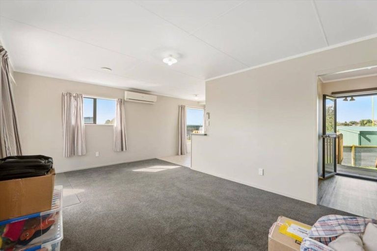 Photo of property in 54 Atuaroa Avenue, Te Puke, 3119
