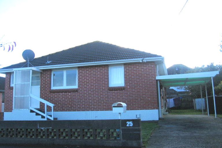 Photo of property in 25 Nile Street, Waterloo, Lower Hutt, 5011