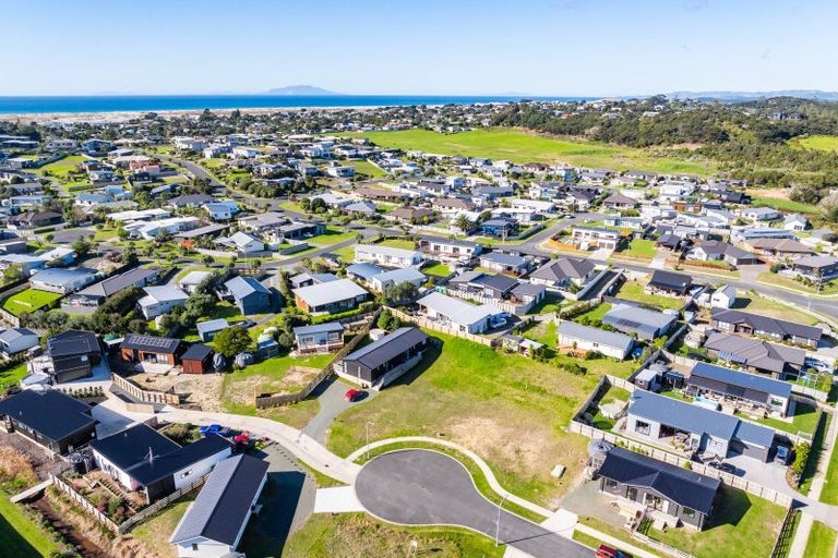 Photo of property in 46 Marram Place, Mangawhai Heads, Mangawhai, 0505