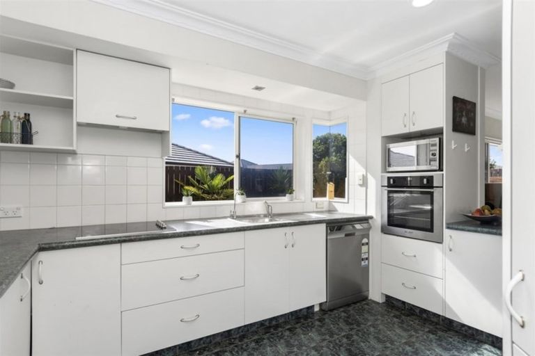 Photo of property in 38 Haven Grove, Papamoa Beach, Papamoa, 3118