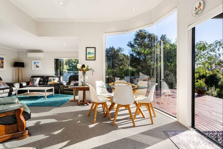 Photo of property in 27 Herbert Drive, Whangamata, 3620