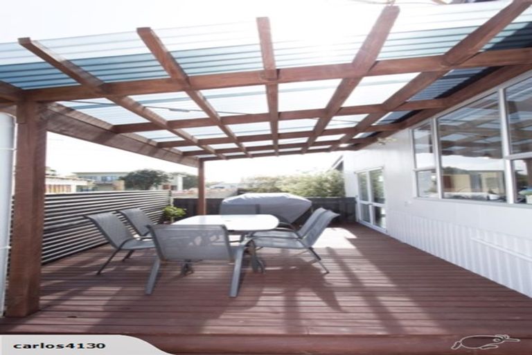 Photo of property in 21 Cornfoot Street, Castlecliff, Whanganui, 4501