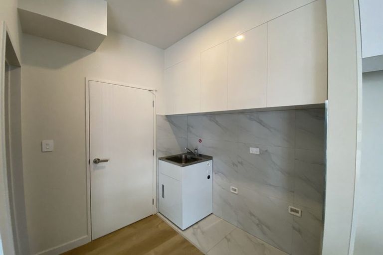 Photo of property in 2 Dorricott Avenue, Hobsonville, Auckland, 0616